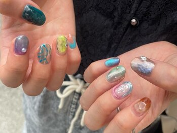 ネイル アトリエ コモード(nail atelier Comodo)/ニュアンスネイル [個性派MIX]
