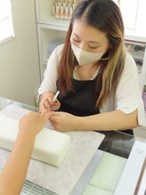 サロンドゥリベラ(Salon.de.Libera) MAKIKO