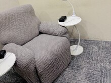 リクライニングチェア完備☆テーブル席もございます(*^^*)