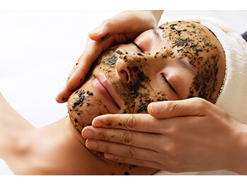 ESSENCIA【エッセンシア】の写真/《東三国|大人の肌質改善専門店》剥離なしハーブピーリング¥7,700~◆毛穴&ニキビケア・肌荒れ改善に◎
