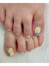 ネイルサロン ティアラリュクス 市川北口店(Tiara Luxe)/プルメリアネイル