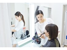 ポーラ ザ ビューティ イオンモール上尾店(POLA THE BEAUTY)の雰囲気（エステ後のメイク♪話題のメーク品が沢山がございます。）