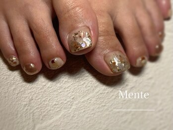 Nail design.