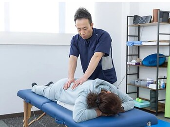 インソール工房いせさき～筋膜リリース整体×フットマッサージ×ヘッドスパ～の写真/長引く腰のつらさ、諦めないで！体の歪みと痛みの原因を徹底ケア《伊勢崎/筋膜リリース整体》