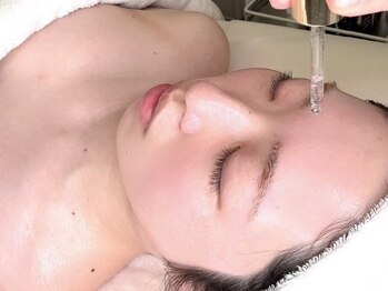 ホワイトカメリア(White Camellia)の写真/毛穴ケア頑張っても変わらない方へ。その方の肌を見極め土台から立て直す本格フェイシャル。ニキビケアも◎