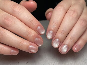 トイ(Toi.)の写真/【指先から洗練される】大人女性のための上品シンプル・オフィスネイル。自爪を削らないパラジェル導入店◎