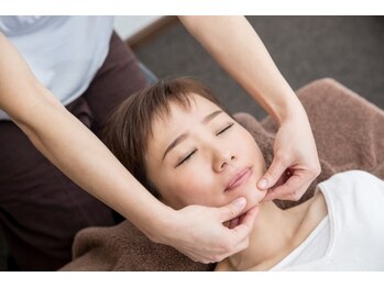 リラックススパシエル 青葉台/人気の小顔マッサージ