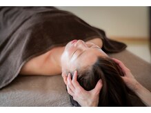 極上ヘッドスパで眼精疲労や首肩こりをスッキリさせませんか？