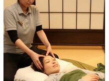 [足ふみ]に抵抗感がある方には手技でのメニューもございます♪