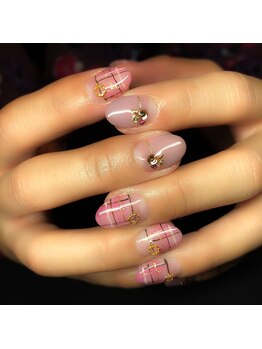 キャプラスネイル ミュウ(CAPLUS NAIL Mew)/ピンクチェックネイル