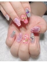 ジョリ チュン(JOLIE TRUONG)/