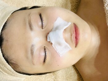 アール(R)/６　毛穴引き締め