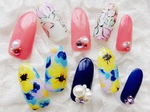 ネイリシャス(NAILICIOUS)/ドリーミーな手描きフラワー