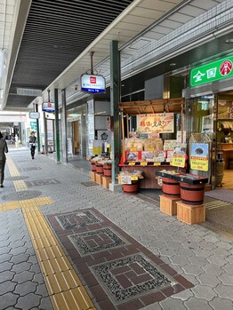 ミッドポイント(mid point)/北口より真っ直ぐアーケード沿い