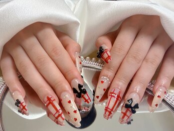 イズミ ユキ ネイル サロン(IZUMI YUKI NAIL SALON)の写真/自分らしくデザインしたい方必見！流行のアートとつけ放題メニュー、パーツ持ち込みも対応で◎★