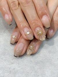マーガレット　指輪ネイル
