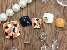 アンティム(Intime)/ポップなピーコックニュアンス