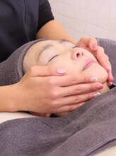 にじいろ美容整体 加藤