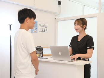 眉ラウンジ 豊田駅前店(眉LOUNGE)の写真/【メンズアイブロウ専門店】眉毛を変えて、印象を変える。骨格に合わせた似合わせ眉で垢抜け♪