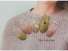 ネイルサロン アミティエ(Nail Salon Amitie)/グラデーション×ビジュー