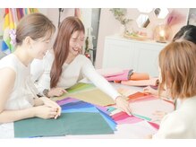 キューラボ(CUE LAB)/豊富なカラードレープ