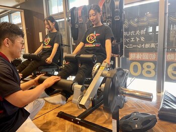 とくなが整体院/ジム並みの器具も導入しています