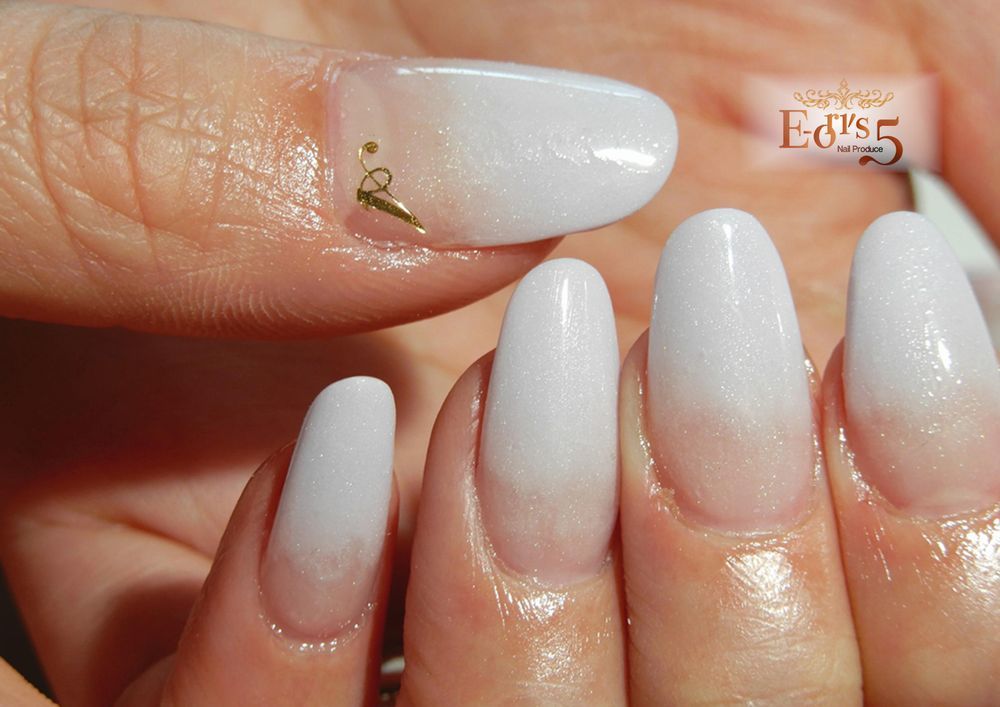 お名前ネイルシアーベージュ推しネイルチップフレンチイニシャル