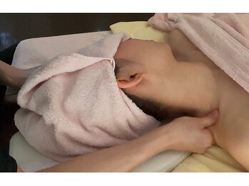 アーユス(AYUS)/リンパマッサージ/首肩こり