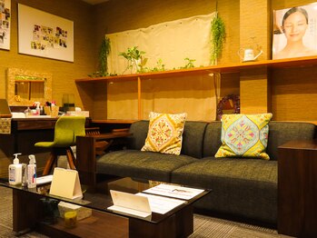 レクラン(L*ecrin)/☆植物に囲まれた癒しの店内☆