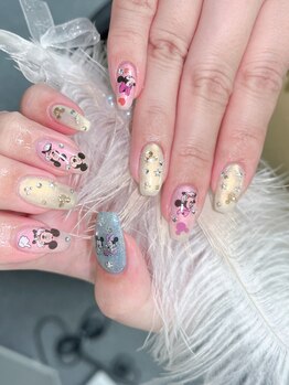 グロー ネイル(Glow Nail)/
