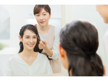 パウダーパレット ミソラタウンピーリング/眉毛 掛川店/メイク中