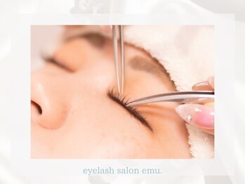 エミュー(emu)/施術風景【武豊/マツエク】