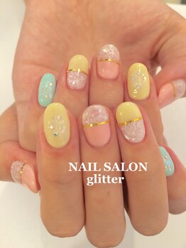 ネイルサロン グリッター(NAIL SALON glitter)/カラフルなシェルネイル