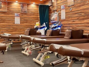 瓢箪山駅前整骨院の写真/お悩みは我慢せず当院へご相談下さい!「良くなりたい」という想いに全力サポート【B&M背骨歪み整体2980円】