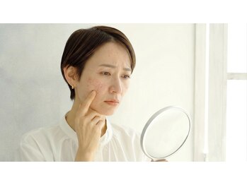 【毛穴・たるみ・シミ】エイジレスクリニーク 佐賀店/毛穴から見直すエイジングケア
