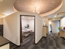 サロン ニヒル(SALON NIHIL)
