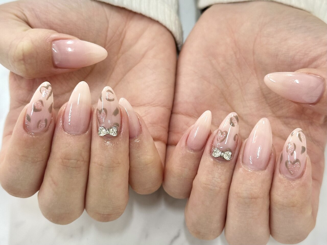 2026年冬トレンド】ピンク アニマル柄のネイルデザイン集｜人気順