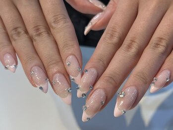 メロー バイ シェリーラメール 船橋店(Mellow by Cherie la mer)の写真/さりげない可愛さを散りばめた"今っぽシンプルdesign"でこなれ感UP♪オトナ女子から支持＊[持ち込みOK]