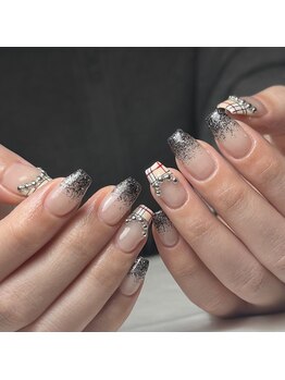 ネイルアトリエビー(nail atelier be’)/ラメグラ×バーバリーチェック