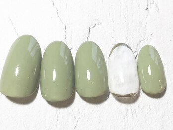 フレイムス アイラッシュ アンド ネイル(FRAMES)/ピスタチオカラーネイル♪