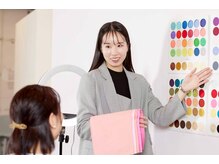 スタパト 新宿本店の雰囲気（半個室ブースで診断。パーソナルカラー診断が初めてな方も安心！）