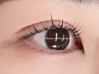 ルミア(Rumia)/まつ毛パーマ立ち上げデザイン