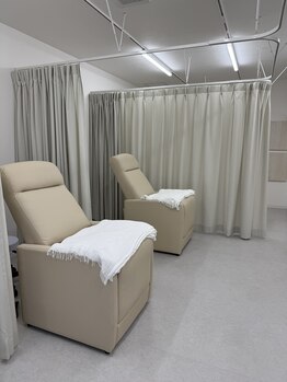 アムール バイ ルチア 四日市(Amour by Luccica)/リクライニングチェアでゆったり