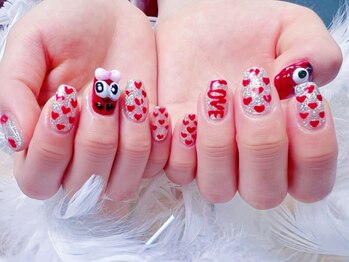 ラッキー(Lucky)/ハートデザインネイル
