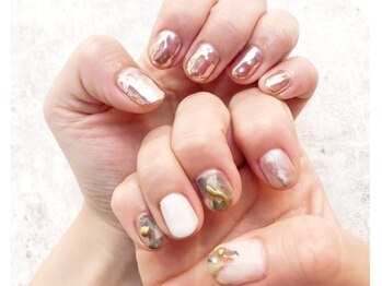 メゾンドシャルムビス(maison de charme Bis)/ミラーニュアンス