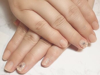 フレイムス アイラッシュ アンド ネイル(FRAMES)/SNSで人気ぷっくりお花ネイル♪