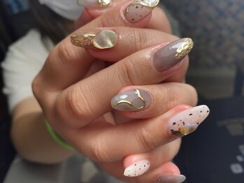 ネイルアンドボディケアサロン ミリミリ(milimili)/スワロフスキー別途¥1000~