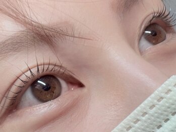ヘアーメイク ギゼ(hair make GIZE)の写真/《まつ毛にお悩みの方・他店で上がらなかった方へ》仕上がり&持ちの良さが自慢◎理想の目元を長くキープ☆