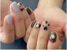 ニジイロネイルの雰囲気(【遊び心のあるカラーチョイス】)