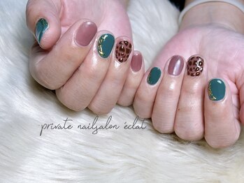 エクラ(eclat)/ベージュ×グリーン×クロコ